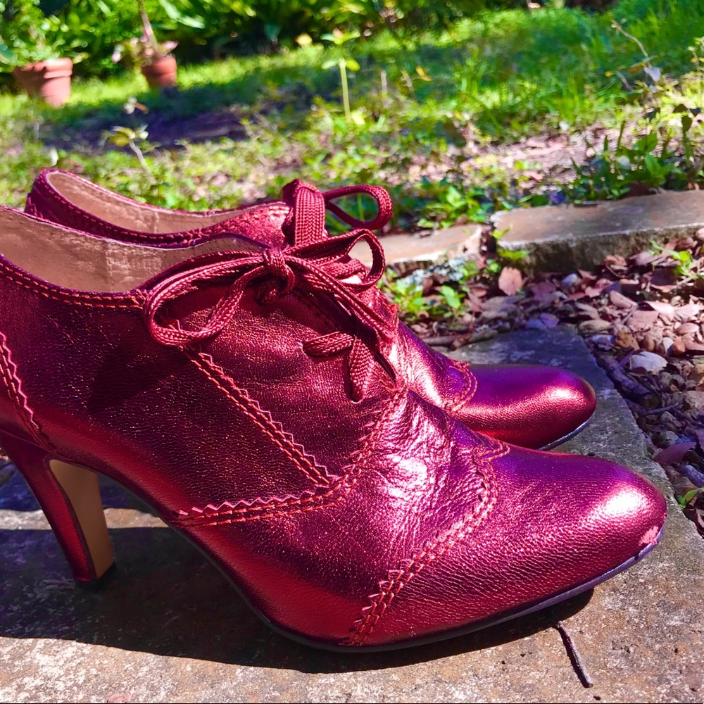 Sexy Metallic Red Mary Jane heels